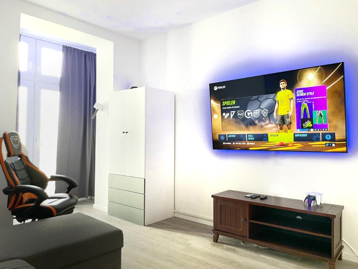 Jaybnb - Gaming Apartment Ps5 65 Zoll 4K Tv Wohnung Mit Balkon Dortmund Exterior photo